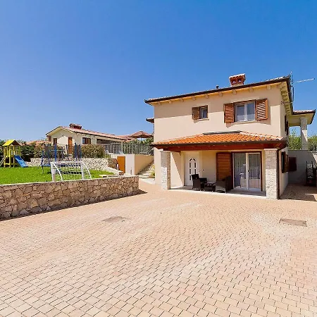 Lucija By Interhome Rasa