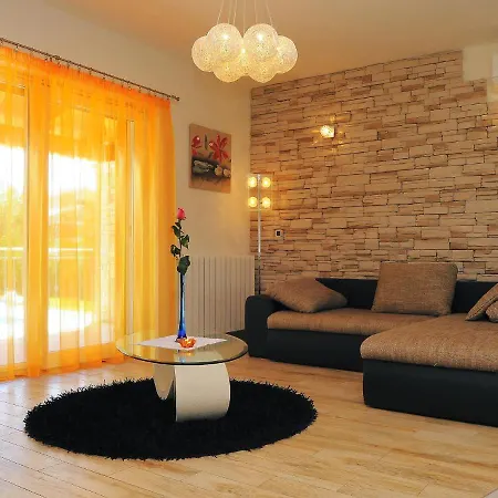 Lucija By Interhome Raša