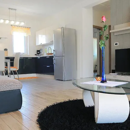 Lucija By Interhome Rasa